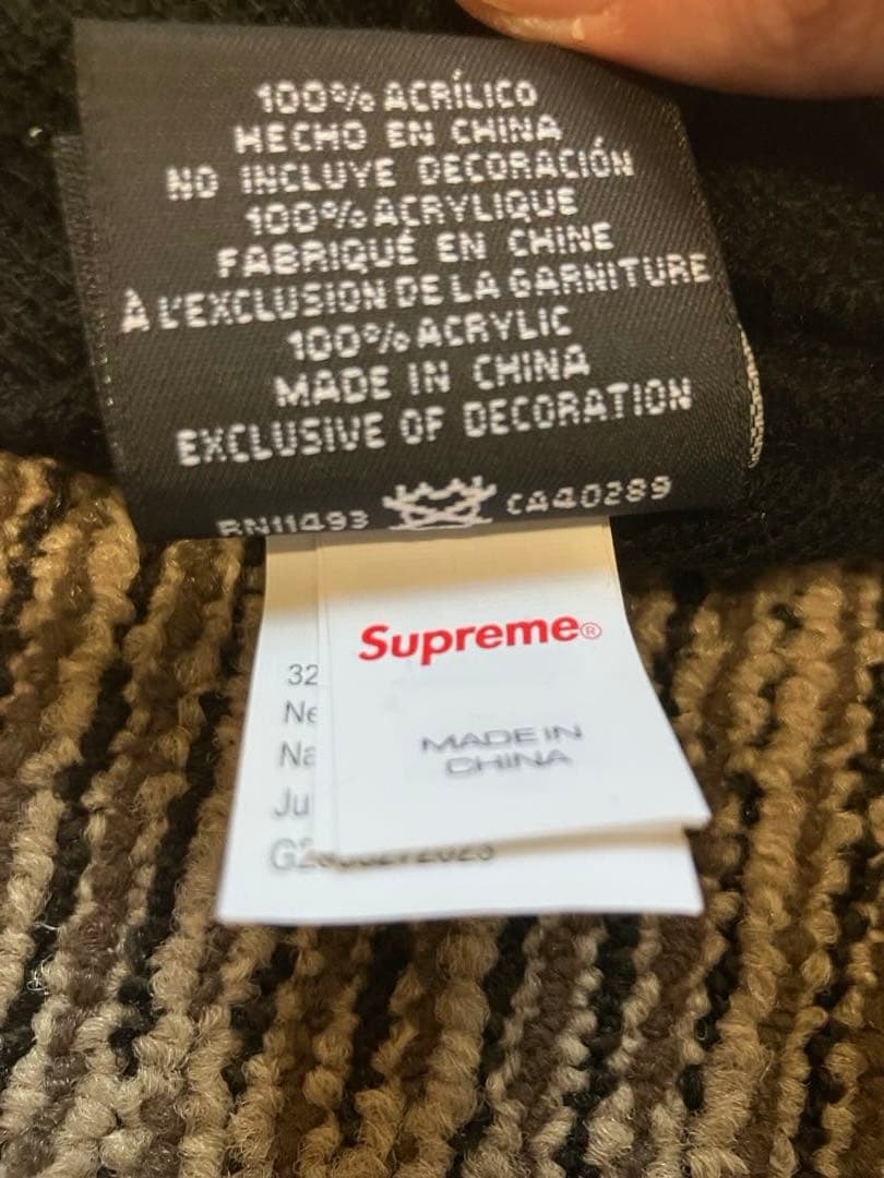 Supreme × newera beanie 黒　シュプリーム