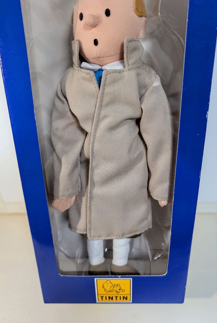 美品希少未使用TINTINタンタンの冒険人形ぬいぐるみトレンチコート約32cm