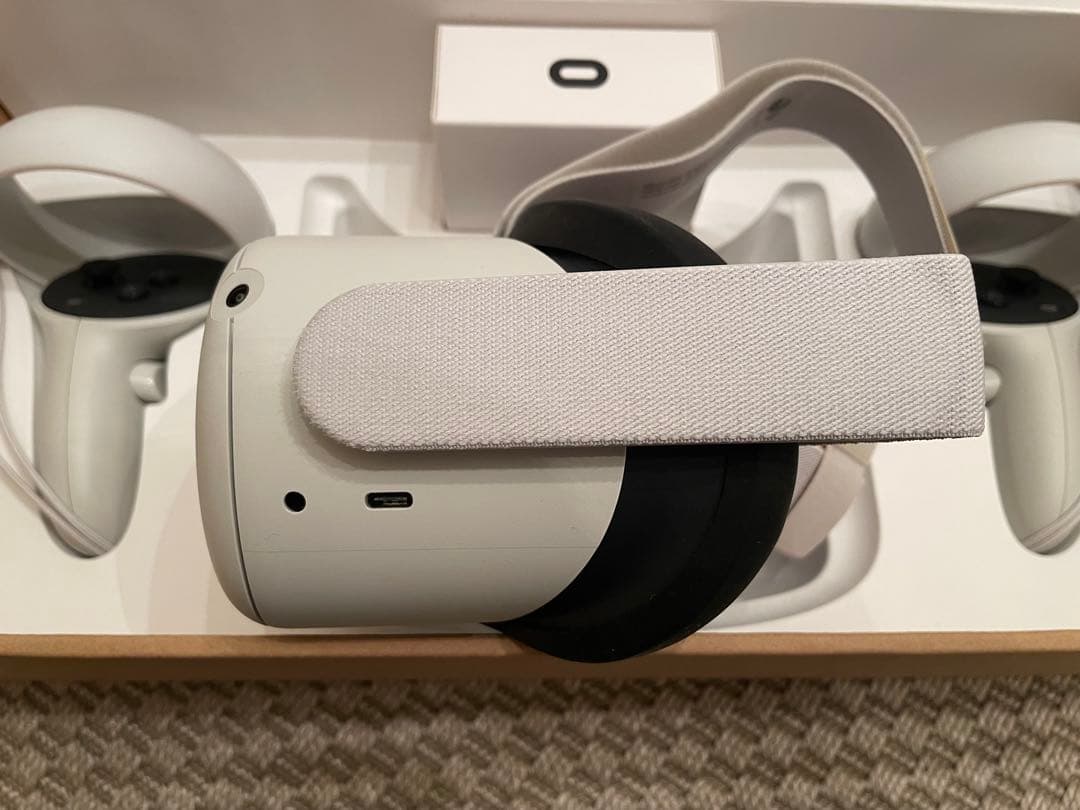  Quest 2 VRヘッドセット64GB