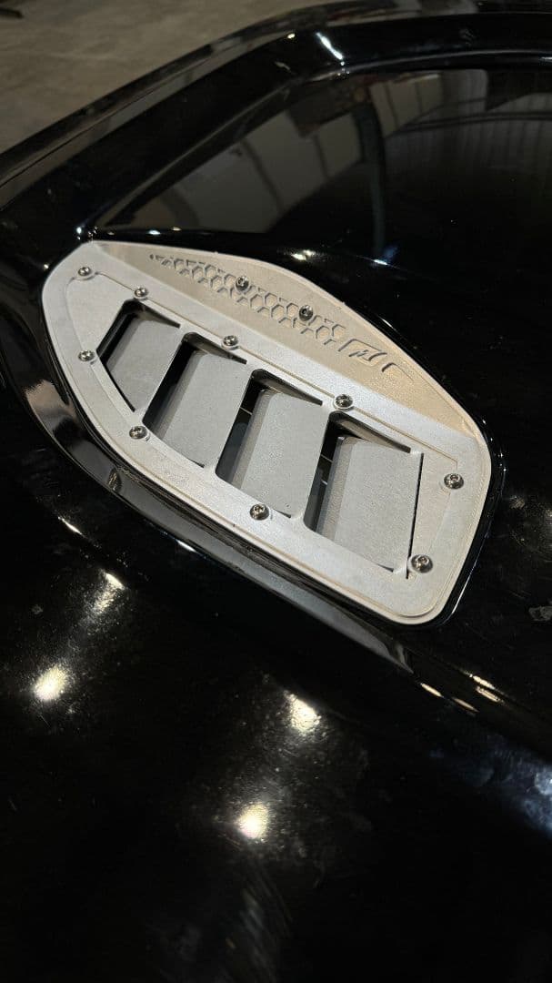 motobilt Jeep JK Rubicon用 フードベントキット