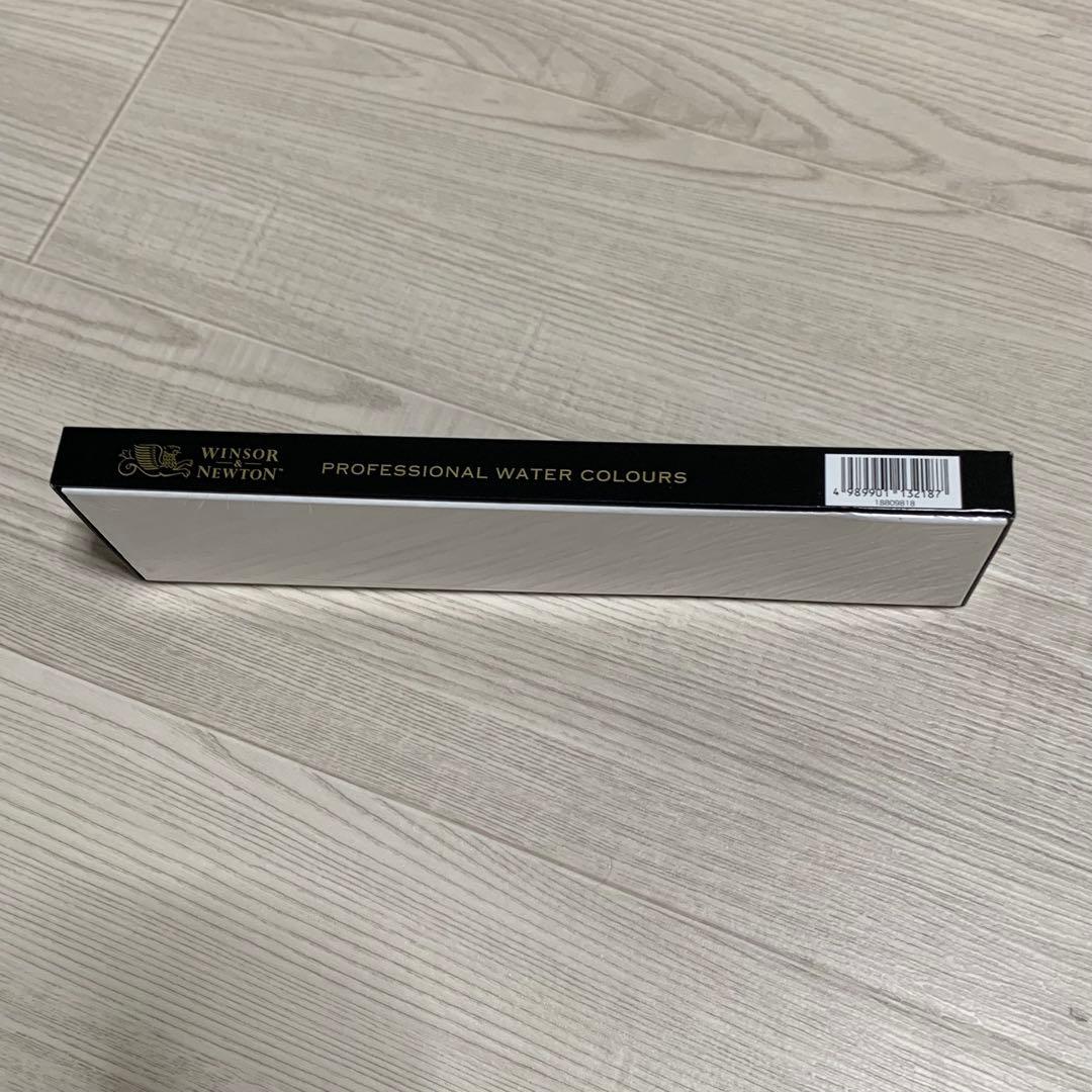 新品ウィンザー&ニュートン 水彩絵具 18色セット5ml
