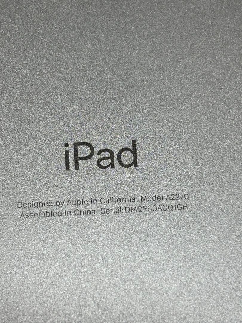 Apple iPad 第8世代　128GB 訳あり（音量↑ボタン不良）