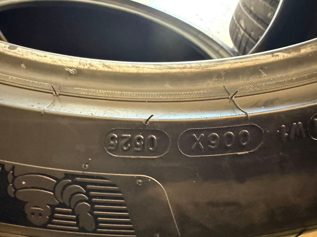 新車外し タイヤ ミシュラン 285/40R22 325/35R22 MOタイヤ
