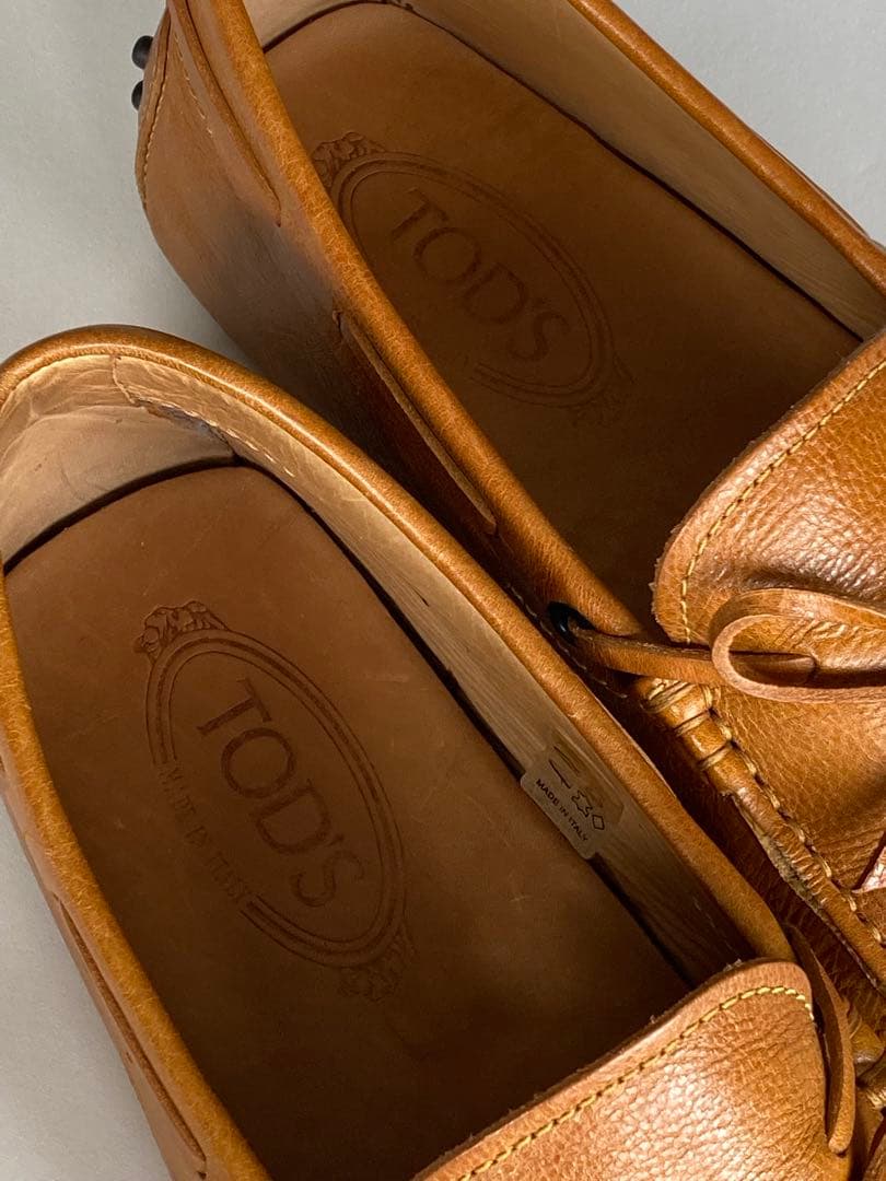 TOD’S トッズ　ドライビングシューズ　メンズ　サイズ8