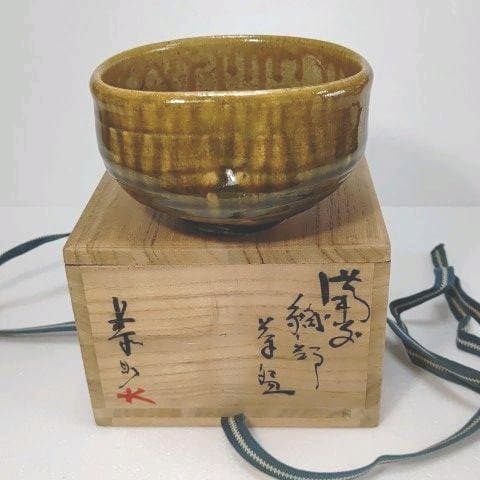茶道具　抹茶茶碗　 (織部) 藤原 一門