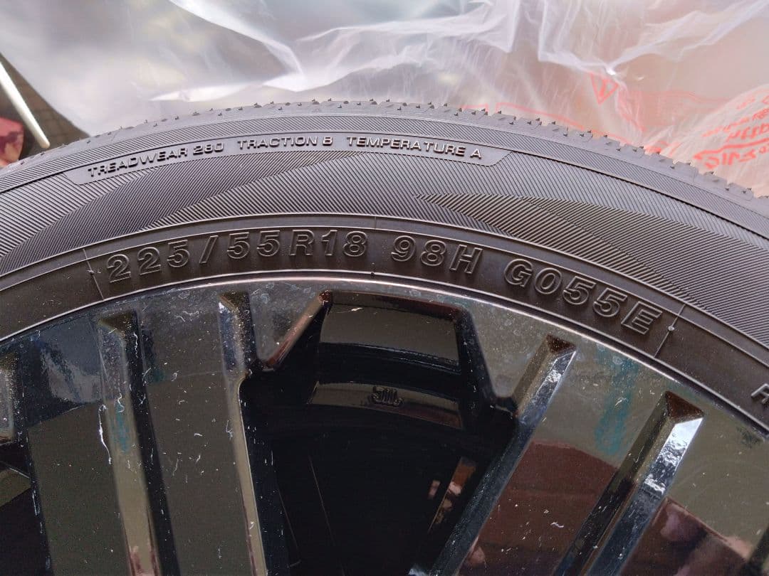 デリカD5 新車外し　9km以下の走行