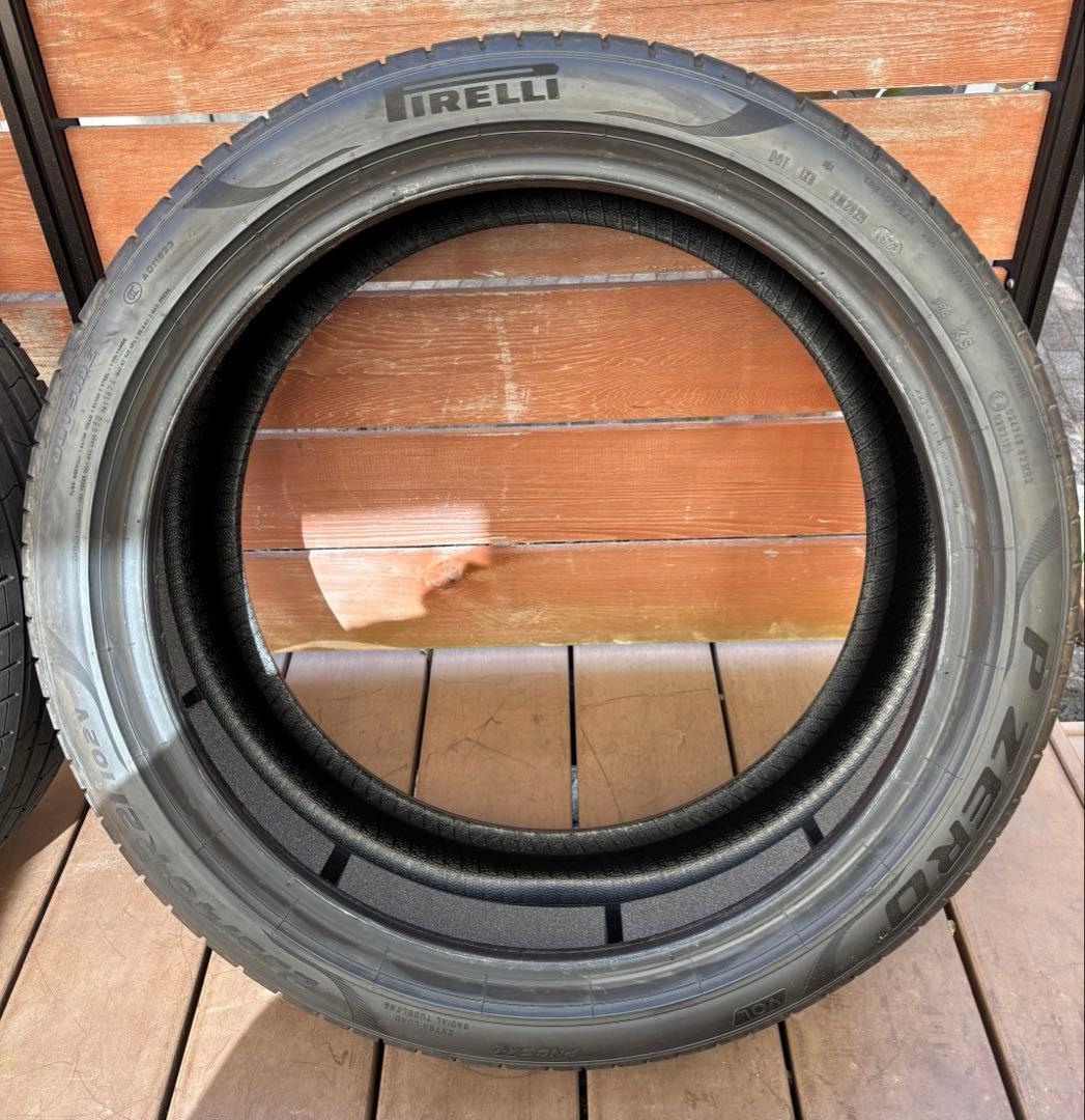 タイヤ・ホイール PIRELLI 255/40R21 P-ZERO