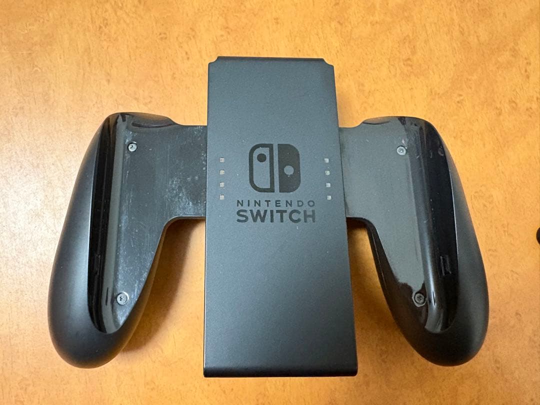 Nintendo Switch 本体 Joy-Con付き　SDカード付き　箱なし