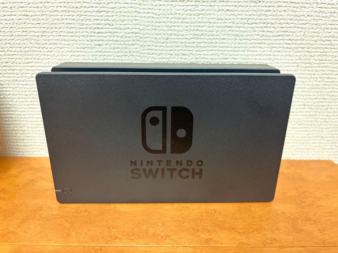 Nintendo Switch 本体 Joy-Con付き　SDカード付き　箱なし
