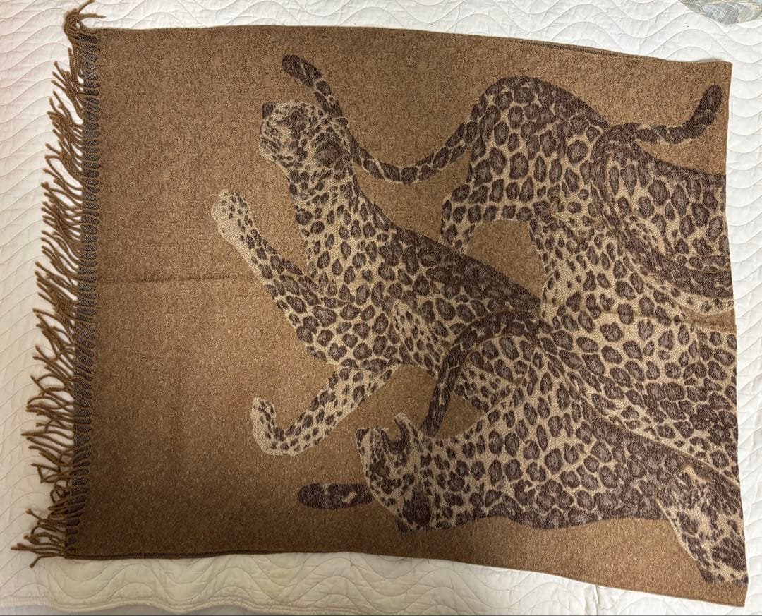新品未使用 YSL イヴ・サンローラン ヒョウ柄 マフラー ブラウン系
