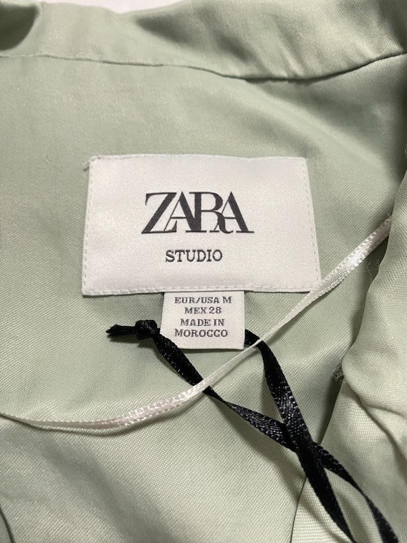 新品 ZARA LIMITED EDITION 流れるようなブレザー 緑色 M