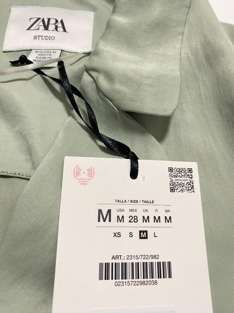 新品 ZARA LIMITED EDITION 流れるようなブレザー 緑色 M