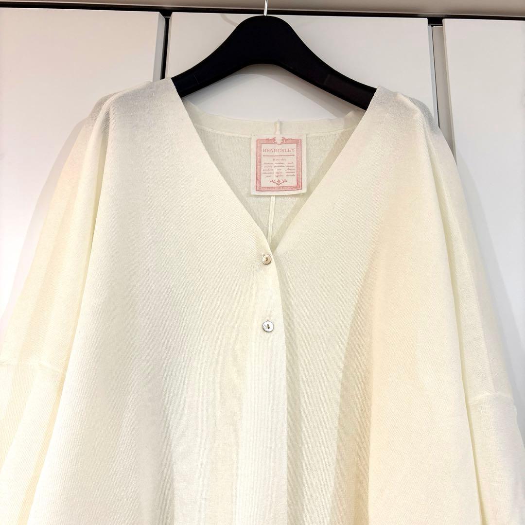 美品 BEARDSLEY サラッとカーディガン 2025SS ホワイト