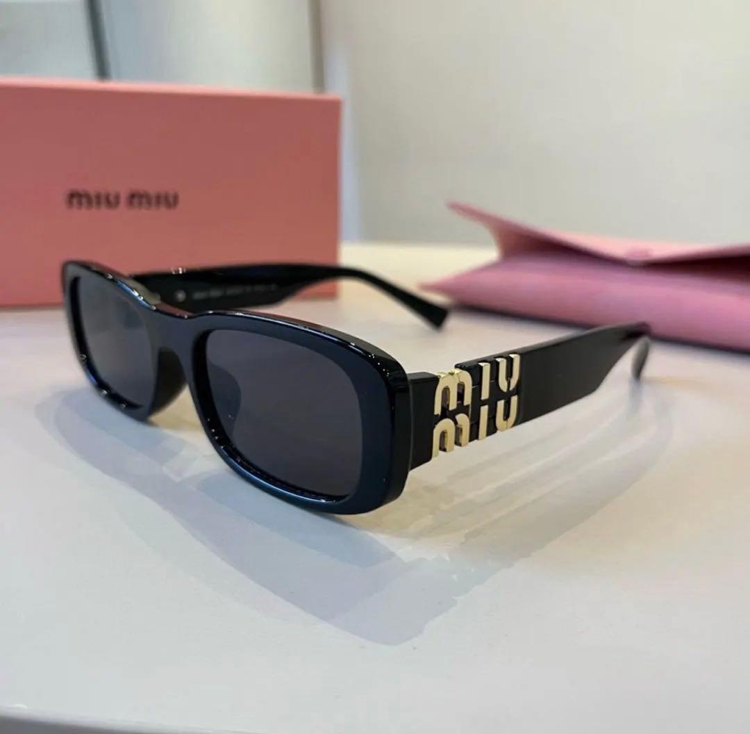 ♡miu miu サングラス ブラック スクエアフレーム ゴールド