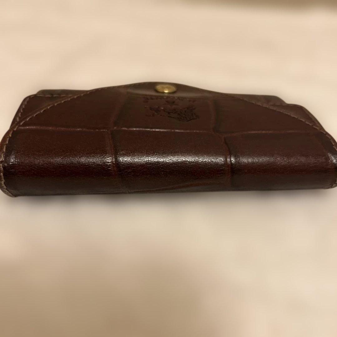 IL BISONTE クロコ型押し　名刺入れ　コンパクト財布