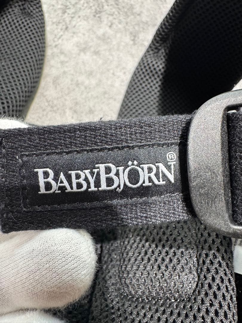 ✨美品✨ BABYBJORN ベビービョルン　抱っこ紐　ワンカイ　ブラック　乳児