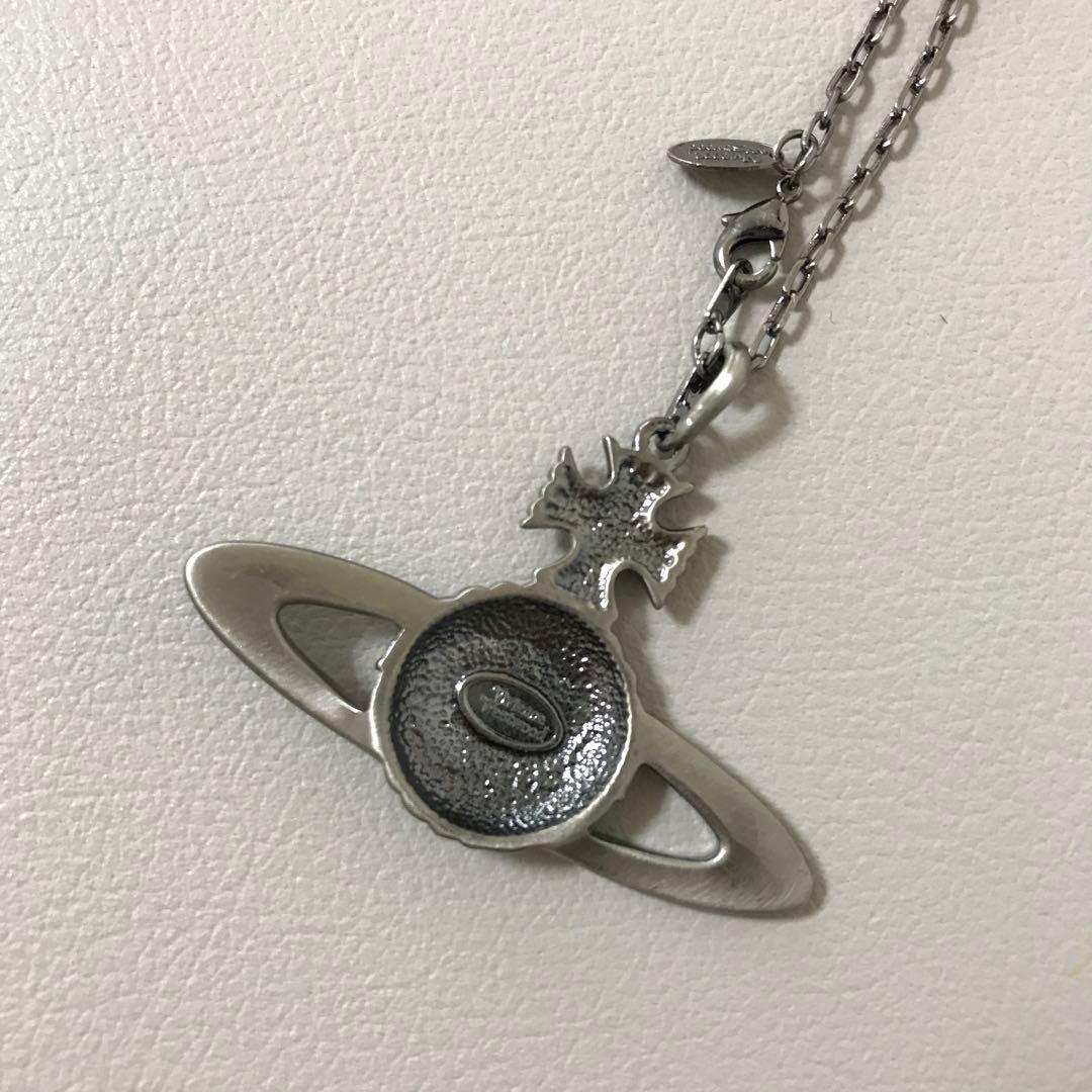 Vivienne Westwood アンティークオーブネックレス