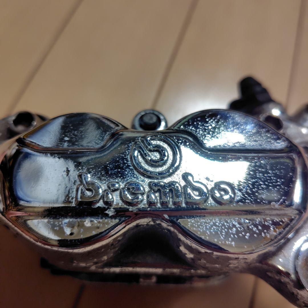 Brembo ブレーキキャリパー クローム仕上げ？
