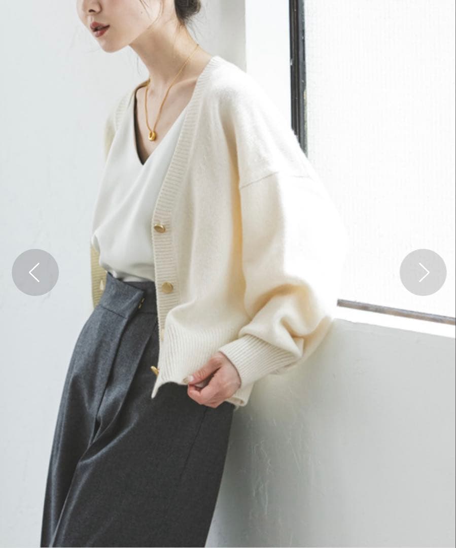 美品　Noble カシミヤ混Vネックパフスリーブカーディガン