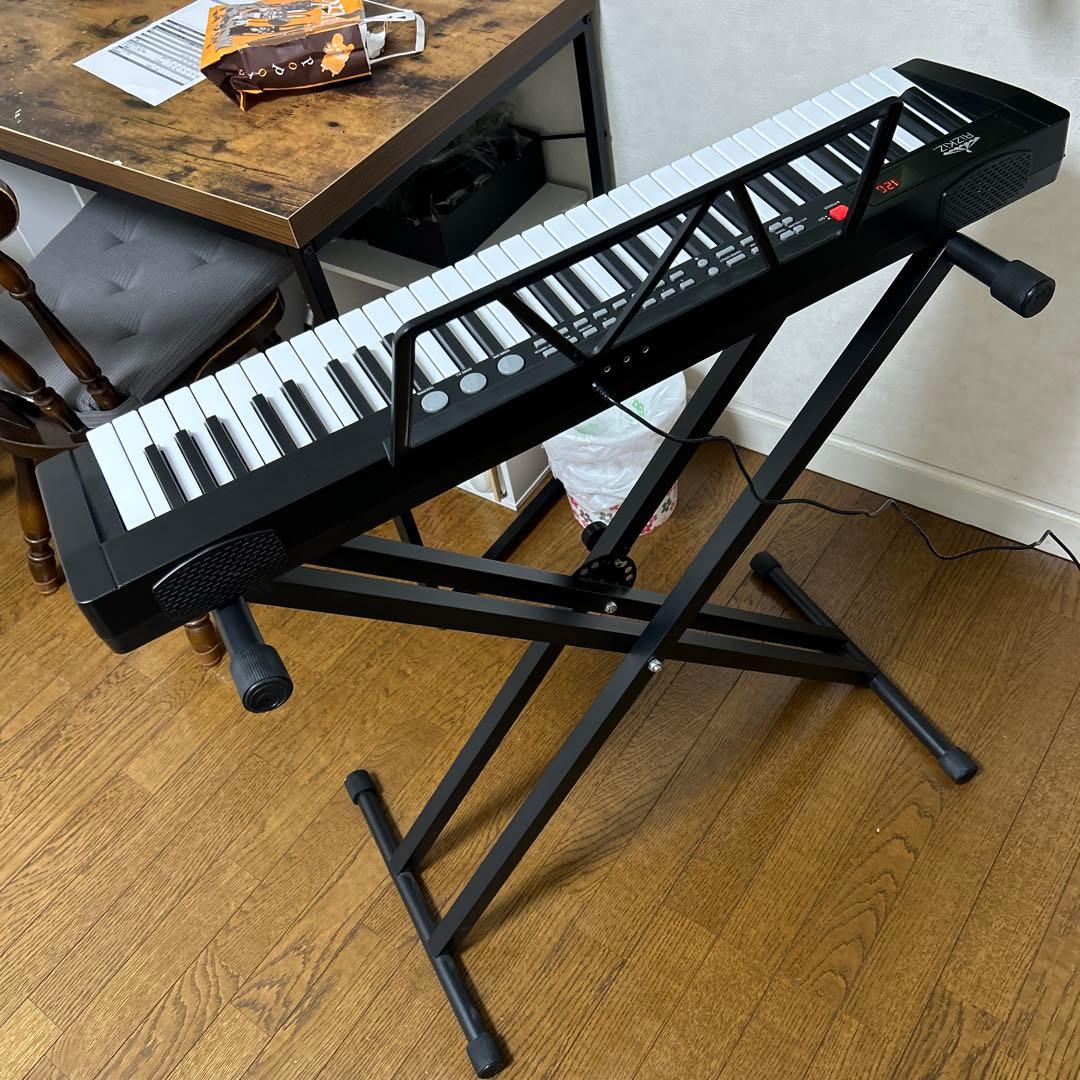 美品！RiZKiZ 61鍵キーボード スリムスタンド・譜面立て付き送料込みです。