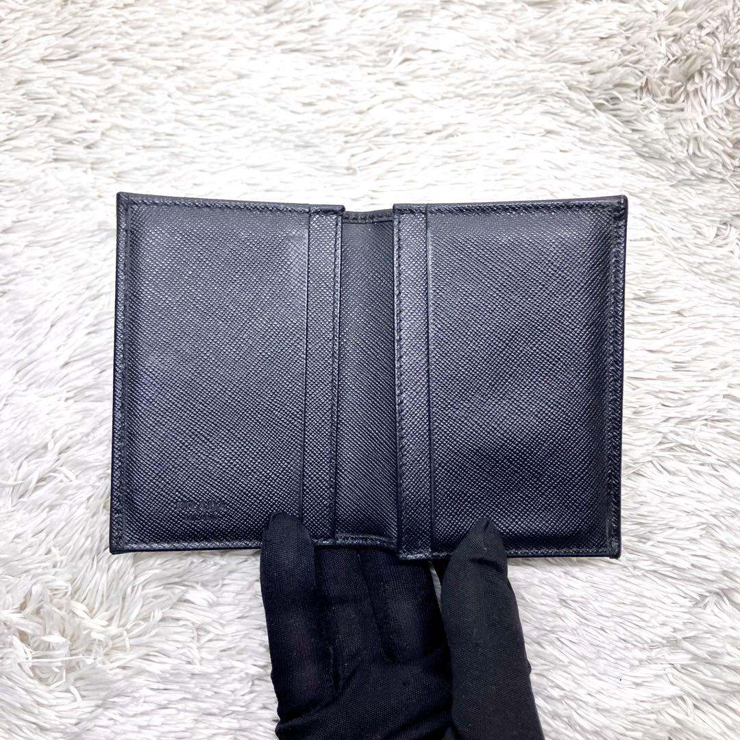 極美品✨ PRADA 名刺入れ カードケース サフィアーノ ブラック メタルロゴ