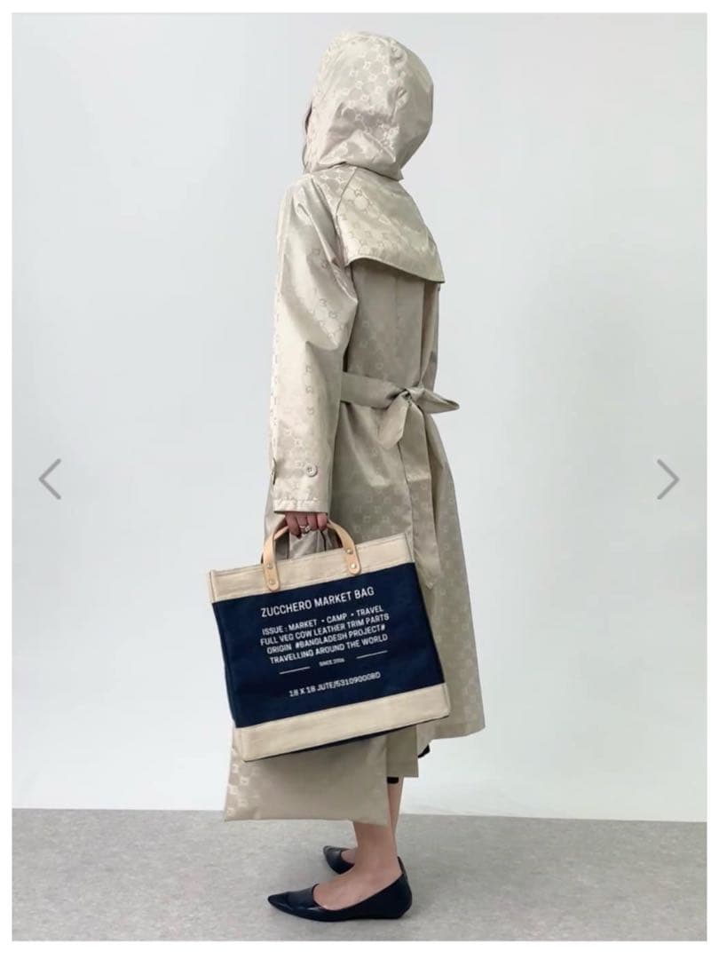 美品■ミラ・ショーン■ ロゴジャガード ステンカラーレインコート■ベージュ