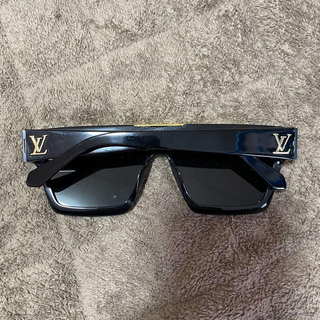 LOUIS VUITTON ブラック サングラス