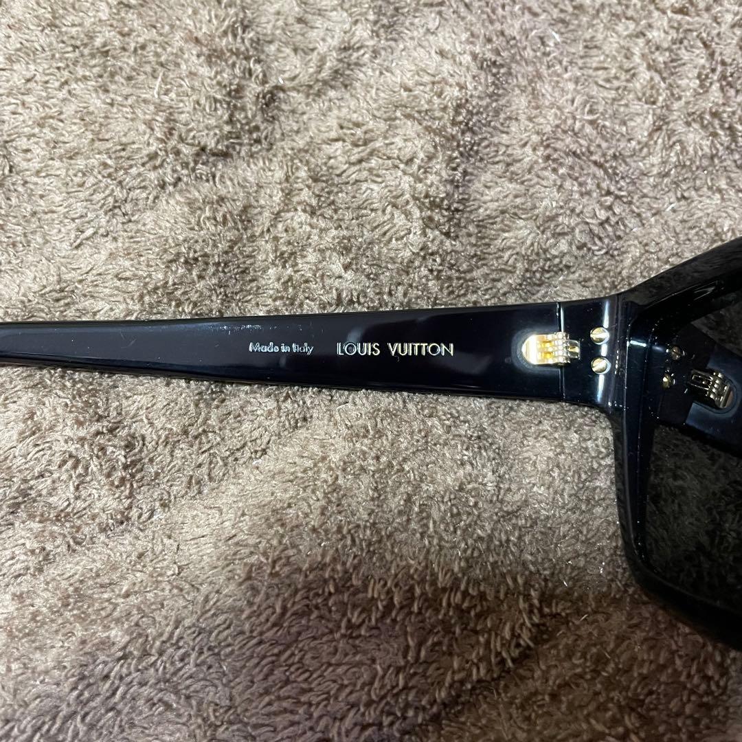 LOUIS VUITTON ブラック サングラス