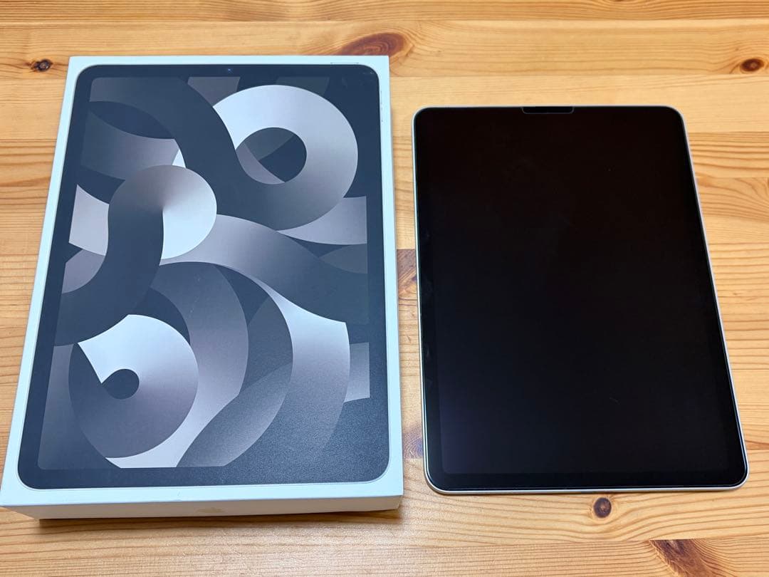 Apple iPad Air 第5世代(M1)64GB スターライト