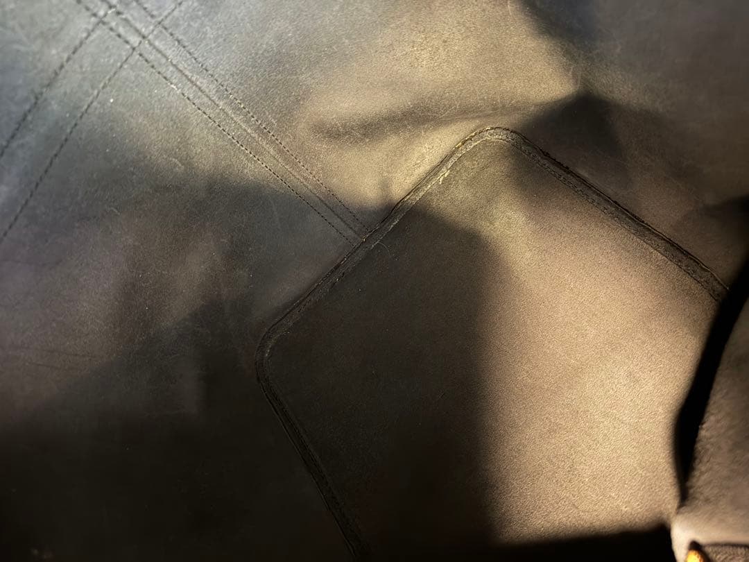 Louis Vuitton エピ キーポル 60 ノアール