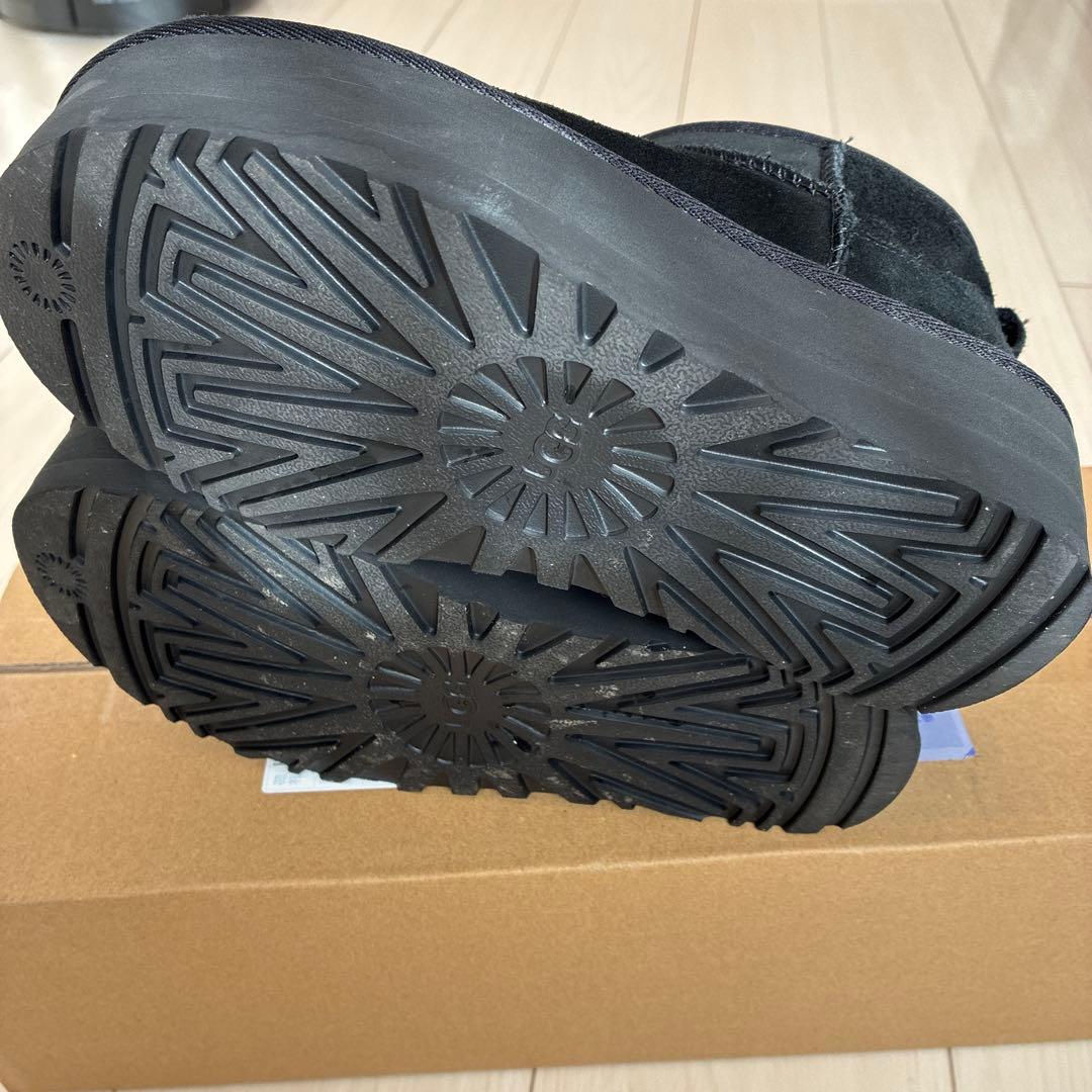 まる  UGG アグ　厚底 ムートンブーツ　23㎝