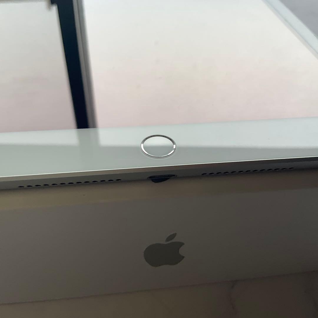 【極美品】Apple iPad 第7世代 Wi-Fi 32GB
