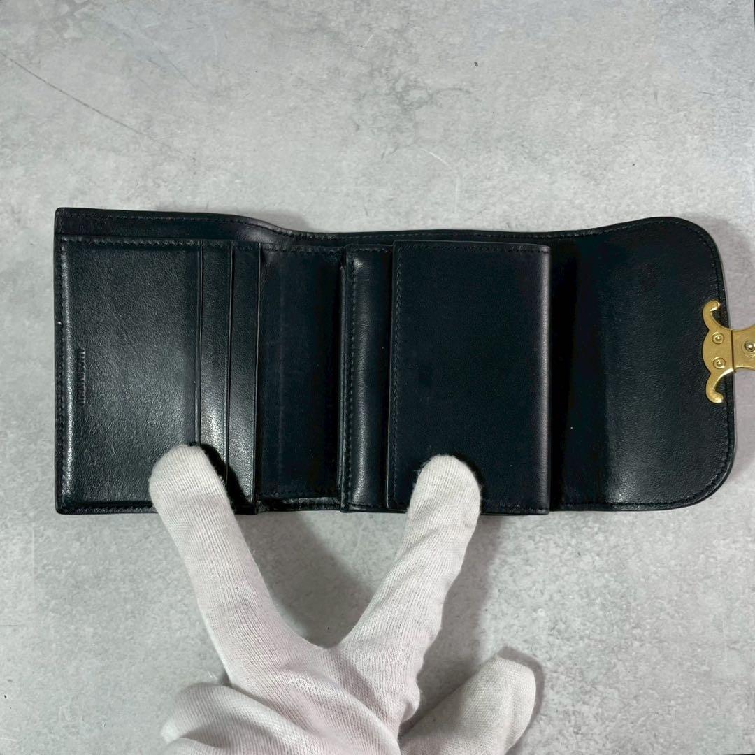 【美品】セリーヌ 三つ折り 財布 トリオンフ レザー 本革 ブラック 黒色