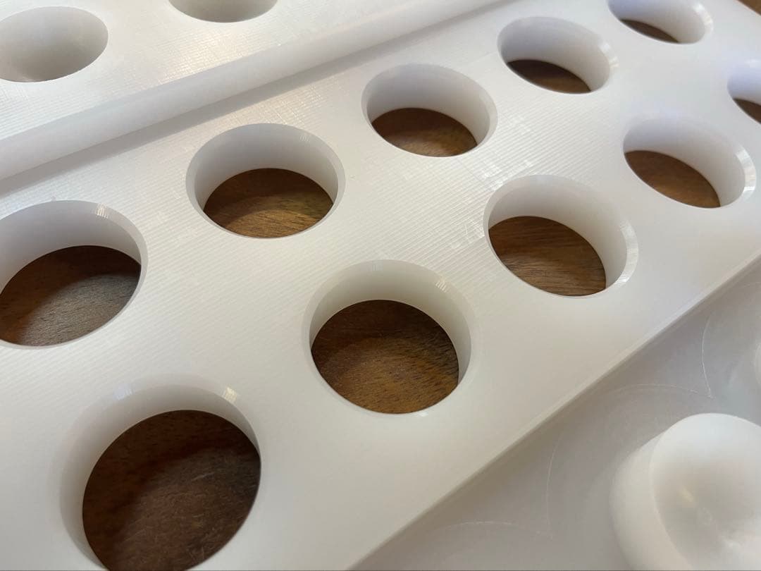 住ベテクノプラスチック　住友 PE 手まり寿司型 10ヶ取　37mm