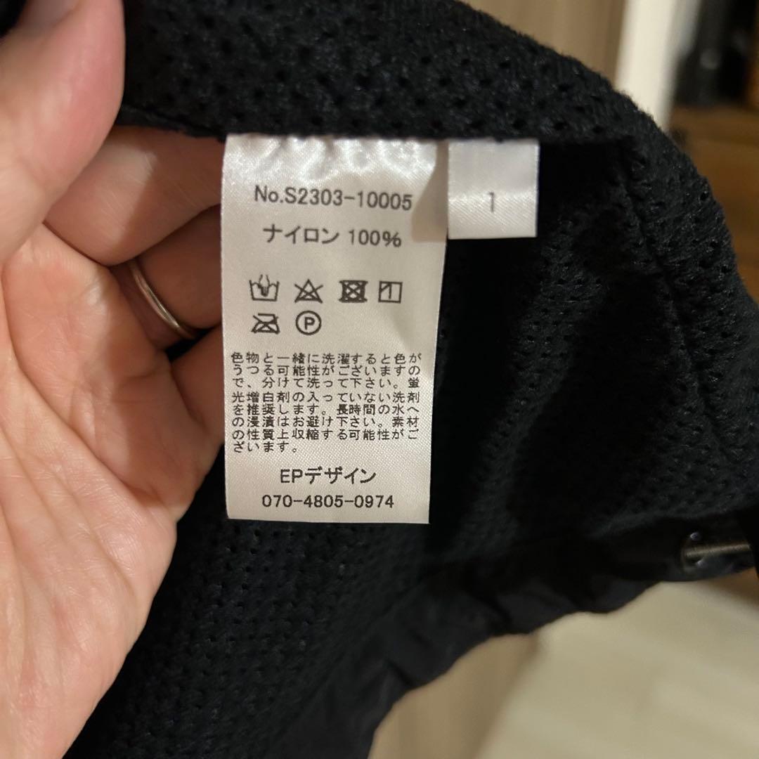トップス sumari NYLONSHELLVEST-LOGO