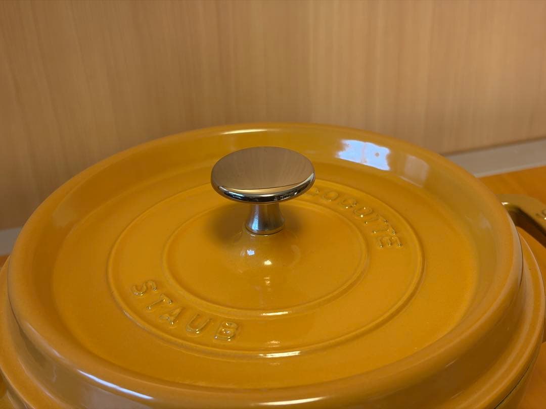 【新品未使用】staub ストウブ ピコココットラウンド マスタード 20cm
