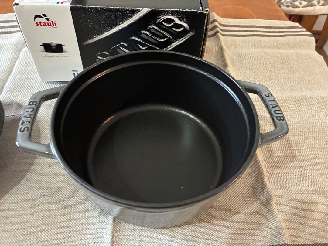 ストウブ　staub ピコココット　18cm グレー