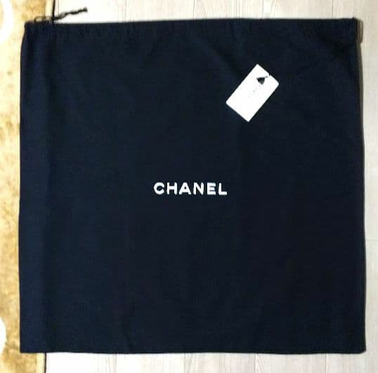 ★使いやすい正方形タイプ≪CHANEL≫★保存袋／巾着【特大】【タグ付き】