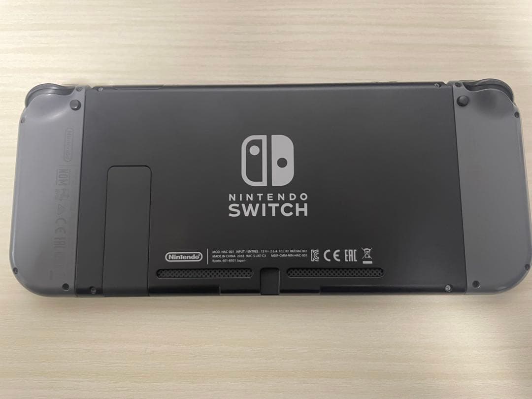 Nintendo Switch 本体 ※右ジョイコンに不具合有り