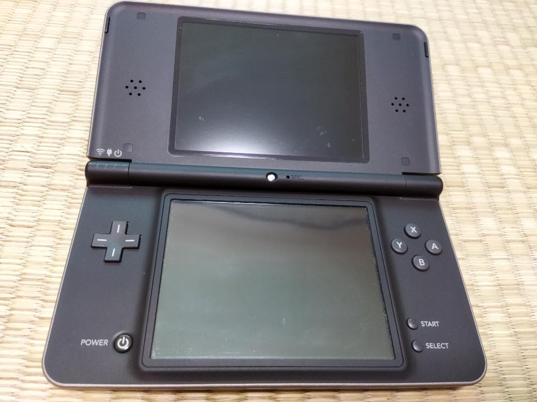 ニンテンドー DSi LL本体　ダークブラウン　動作Ok  任天堂