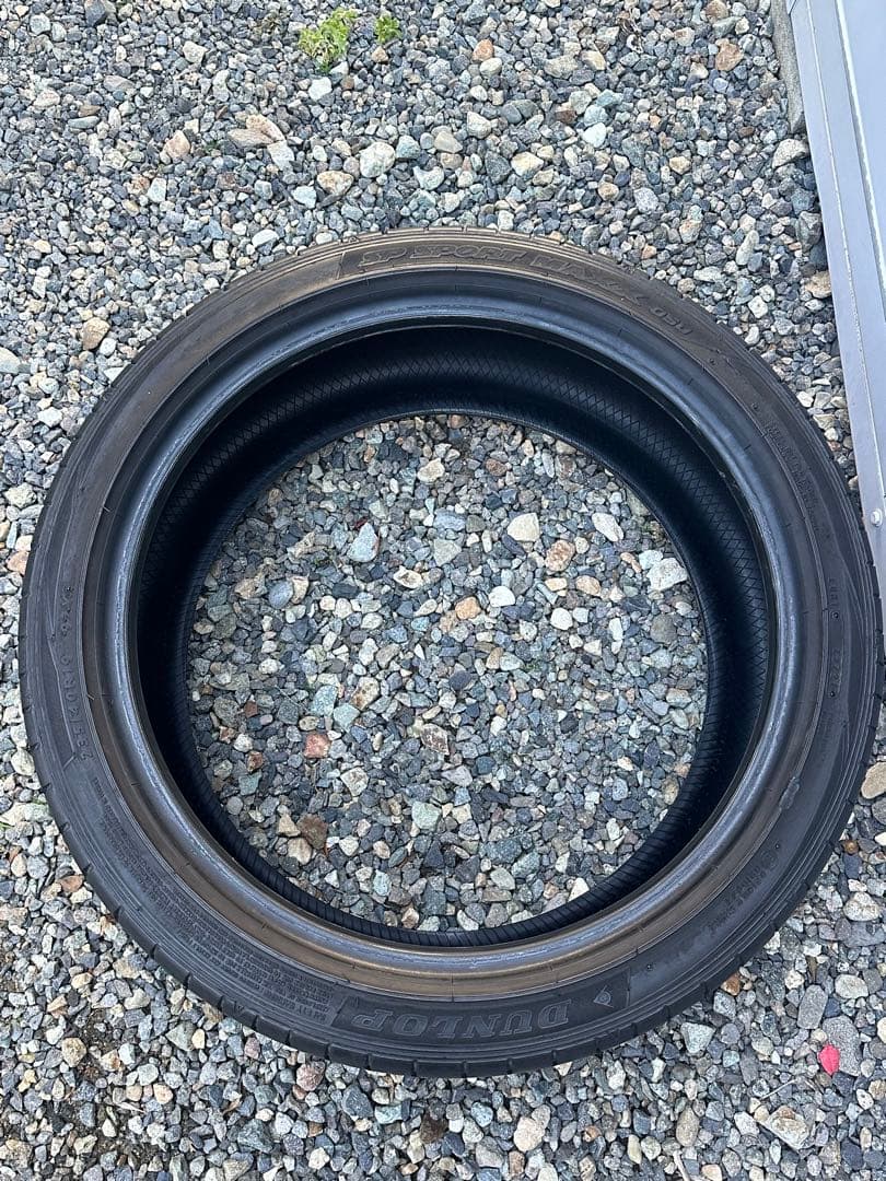 ①ダンロップ 19インチ 235/40 R19サマータイヤ　2本