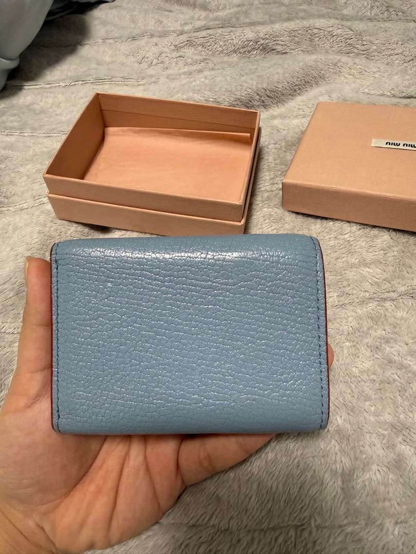 最終値下げ美品箱付きMIUMIUラブレター財布