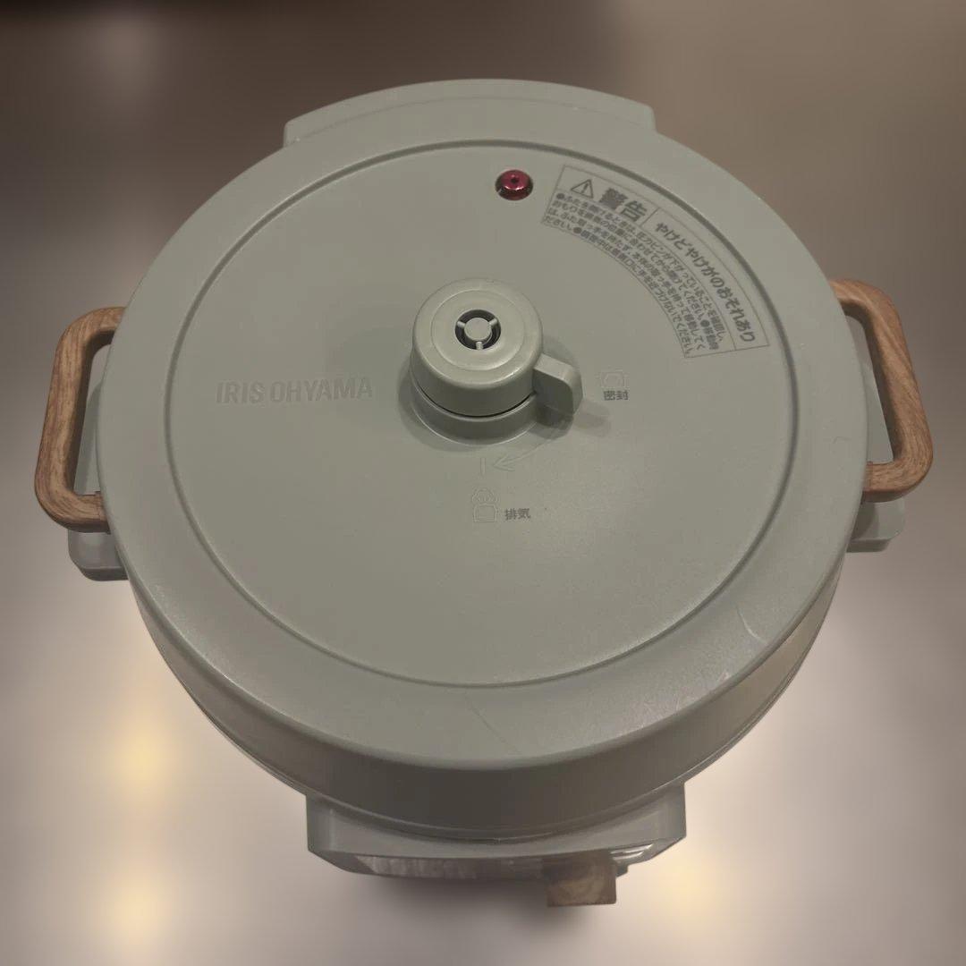 アイリスオーヤマ　電気圧力鍋 4.0L グレー 蒸し器付きKPC-MA3-G
