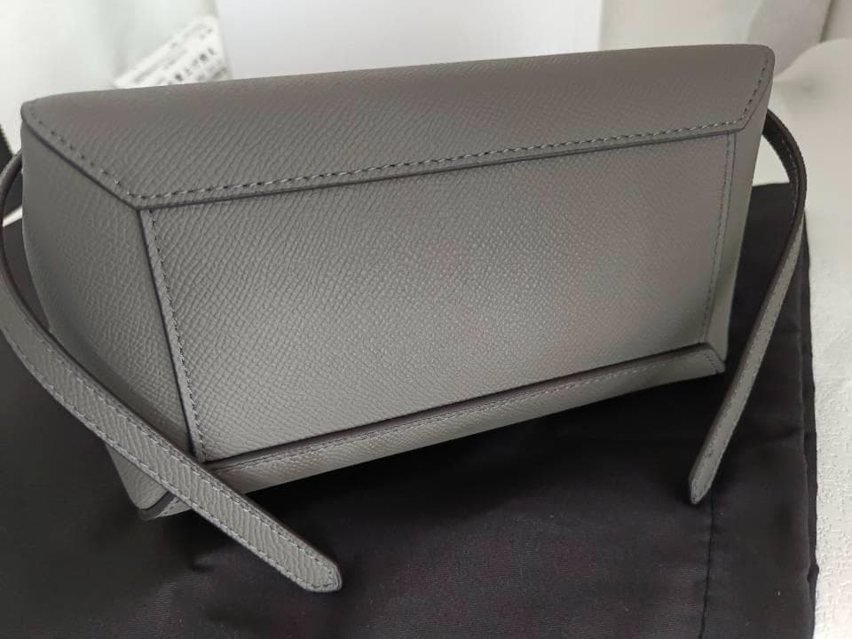 美品 C﻿E﻿L﻿I﻿N﻿E グレー ショルダーバッグ