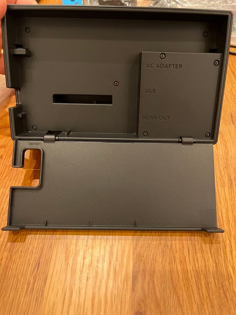 【美品】Nintendo Switch 本体　付属品•箱付き