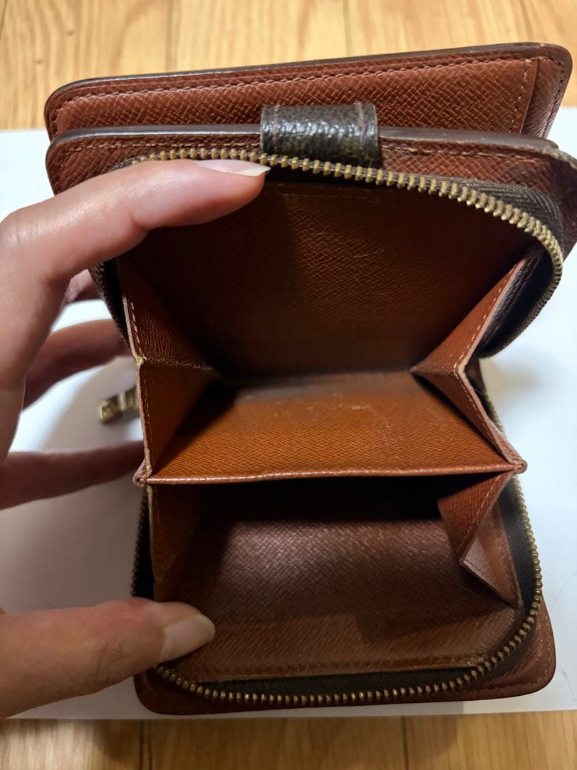 Louis Vuitton ルイヴィトン モノグラム 二つ折り財布 正規品