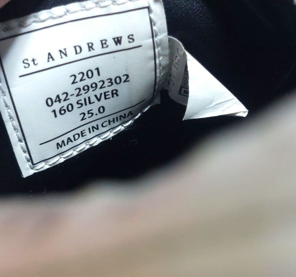 【美品】セントアンドリュース 厚底スパイクレスゴルフシューズ 25cmシルバー