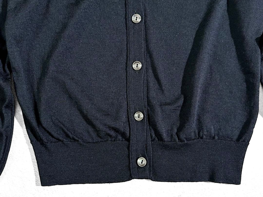 美品 JOHNSMEDLEY 上質メリノウール Vネックカーディガン 現行タグ