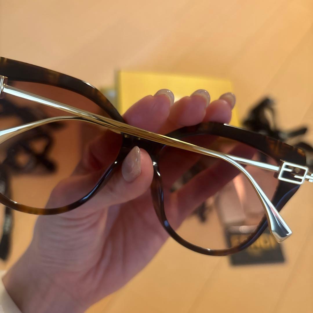 FENDI キャットアイサングラス ピンクブラウン