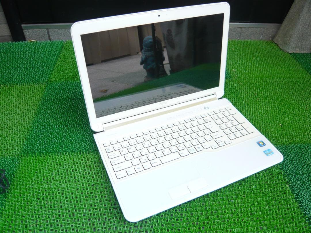 富士通 LIFEBOOK AH77/G　FMVA77GWZ